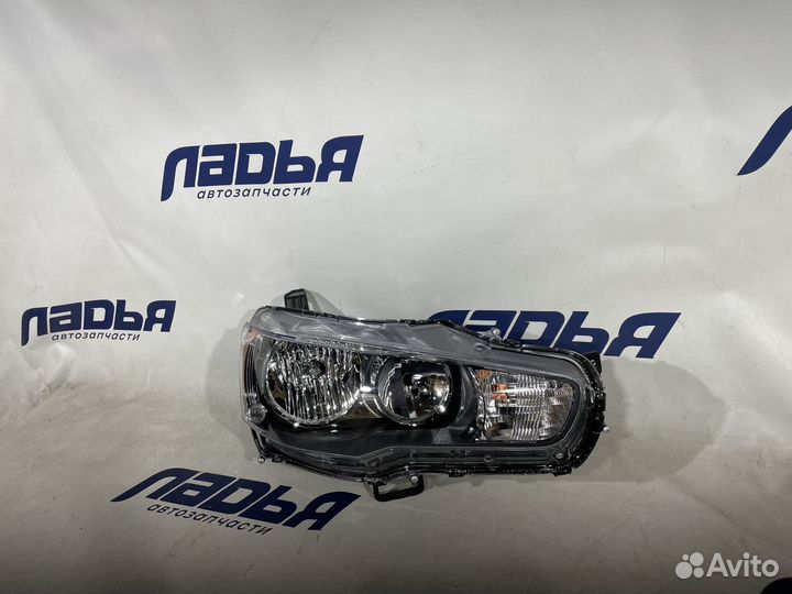 Фара mitsubishi lancer X 07-16 RH