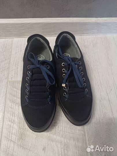 Полуботинки