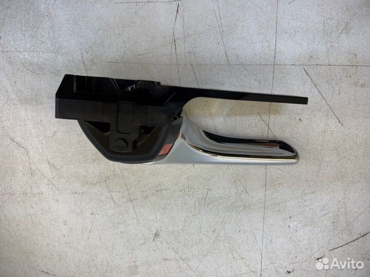 Ручка двери внутренняя передняя левая Toyota Rav4