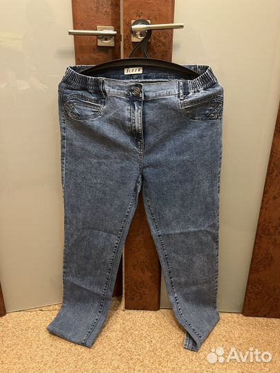 Джинсы