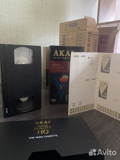 Видеокассеты Akai E-180HQ