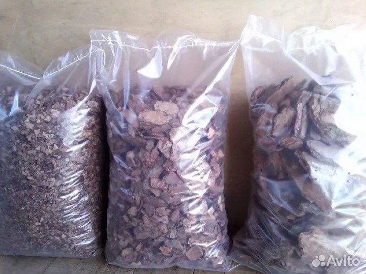 Сосновая кора,мульча, чернозем в мешках