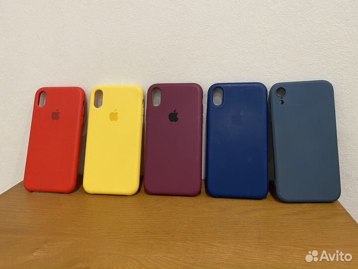 Чехлы на iPhone XR