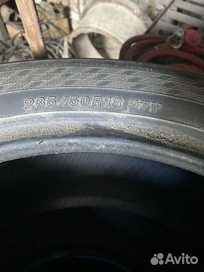 Yokohama Y785 235/50 R18