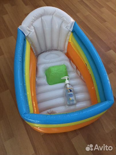 Надувная ванночка для младенца