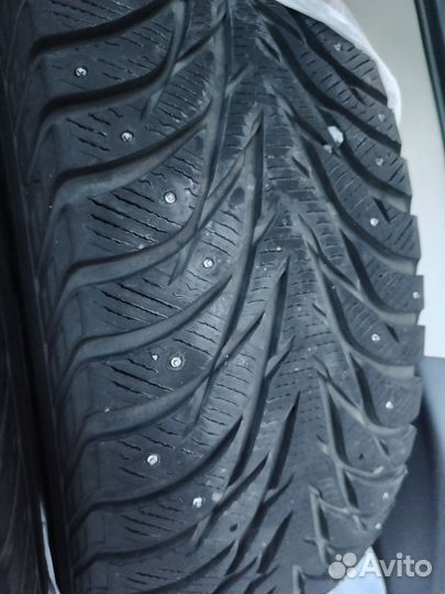 Yokohama Ice Guard Stud IG55 275/60 R20