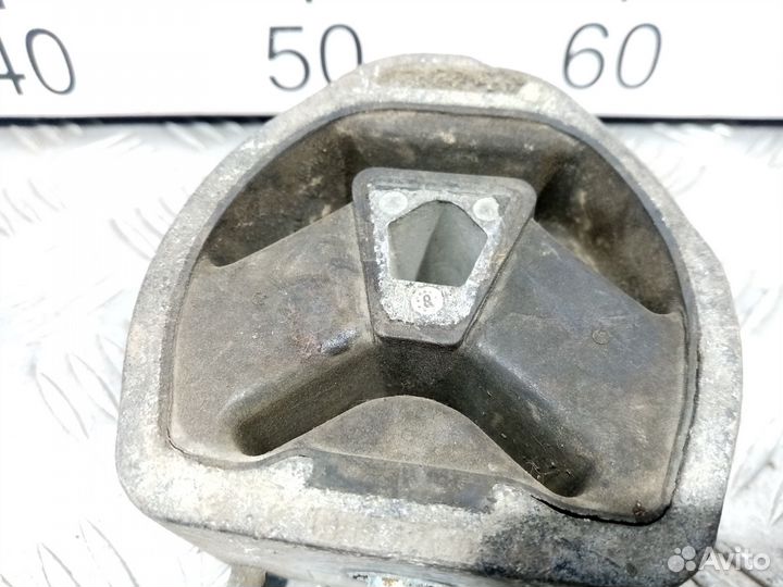 Б/У Опора кпп левая VW#001