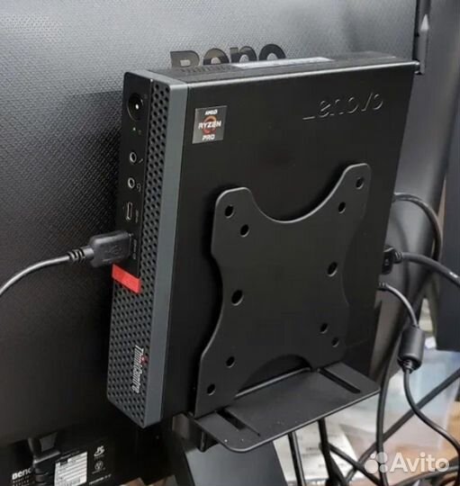 Lenovo thinkcentre m715