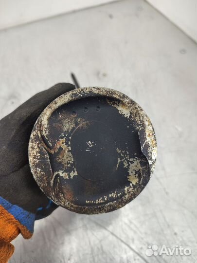 Поршня с шатуном Nissan X-Trail T31 MR20DE