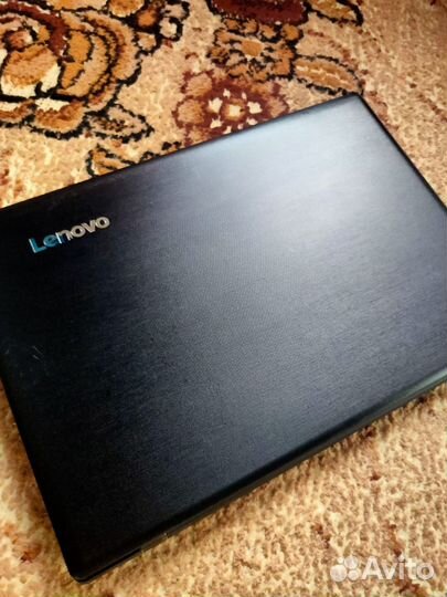 Ноутбук lenovo