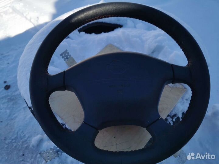Руль Nissan Bluebird eu14