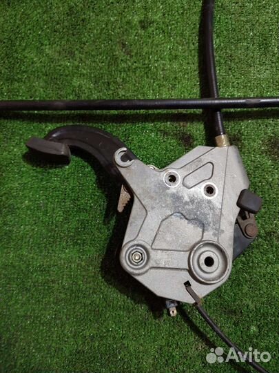 Педаль стояночного тормоза Mercedes w124