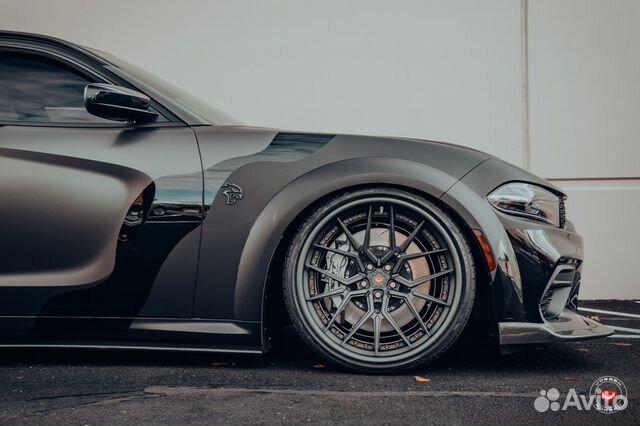 Кованые диски R20 SRT Hellcat Charger Challenger