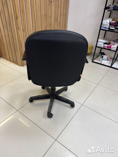 Компьютерное кресло