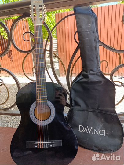 Акустическая гитара