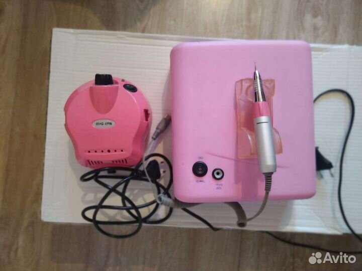 Аппарат для маникюра и лампа