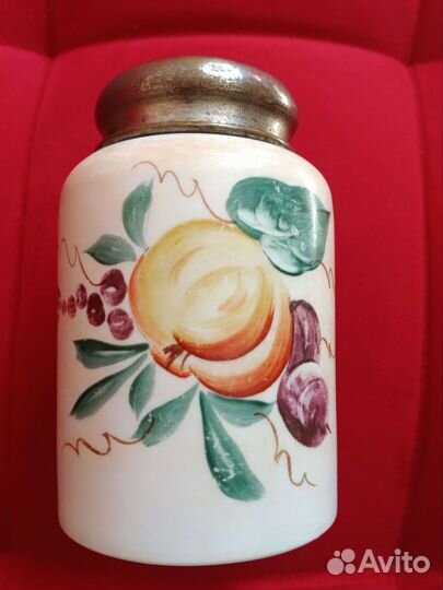 Старинная чайница