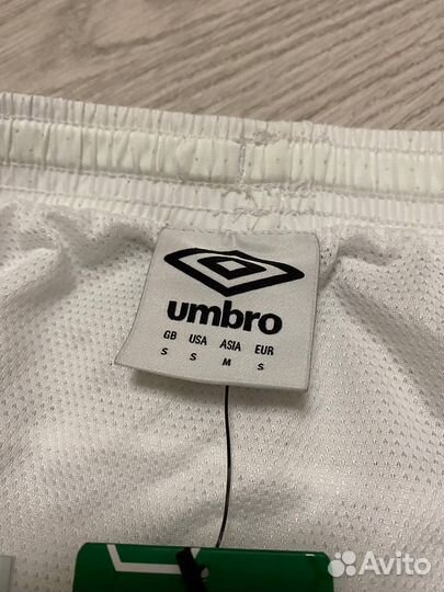 Футбольные шорты Umbro Ireland