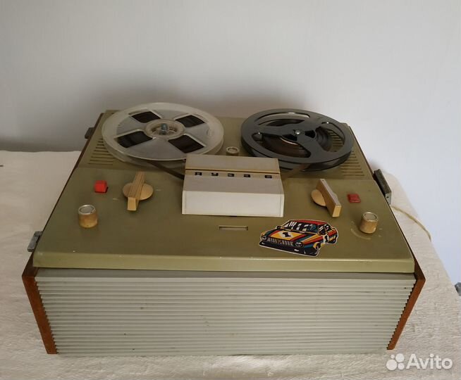 Катушечный магнитофон