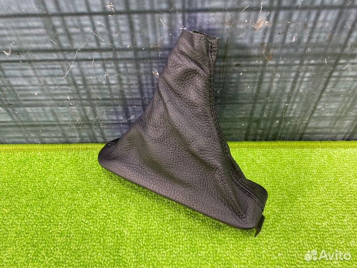 Кожух рычага ручного тормоза Bmw X5 E53 M54 2006