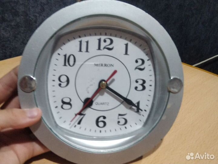 Настольные часы