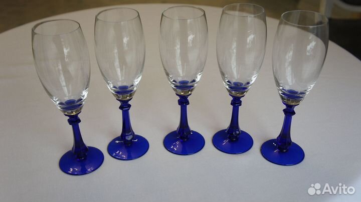 Бокалы, фужеры, рюмки