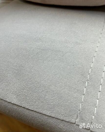 Анатомическая кушетка для наращивания ресниц