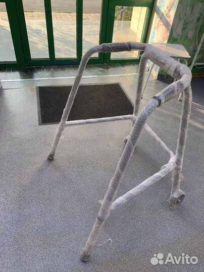 Ходунки на колесиках для взрослых. Артикул: Х-2