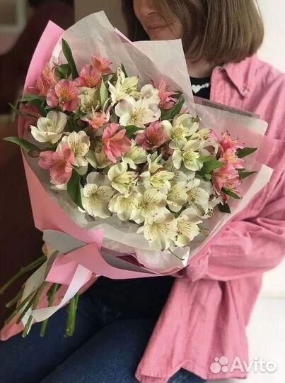 Цветы альстромерии букет