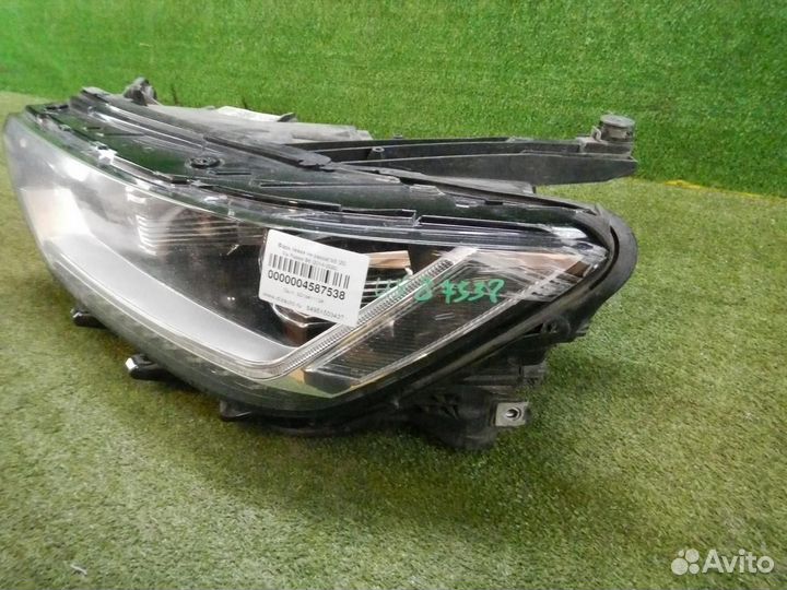 Фара левая Volkswagen Passat