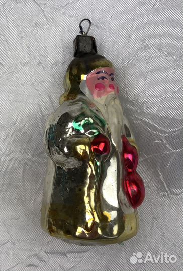 Две елочных игрушки.Шишка.Дед Мороз