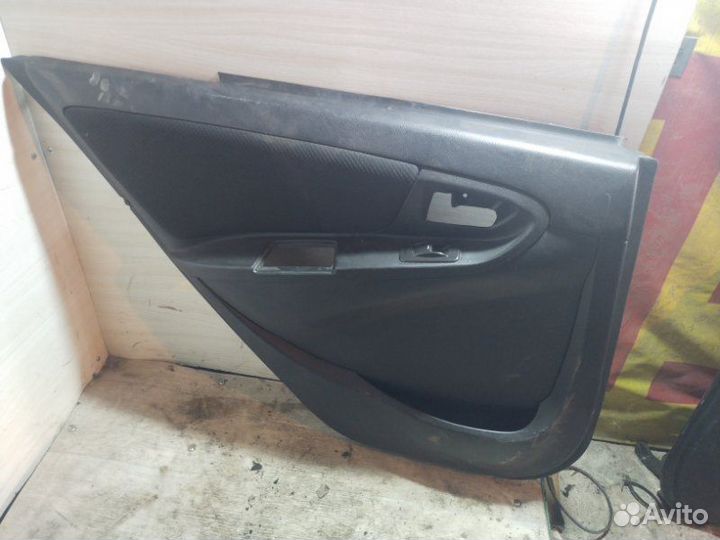 Обшивка двери Geely Mk MR479QA 2011