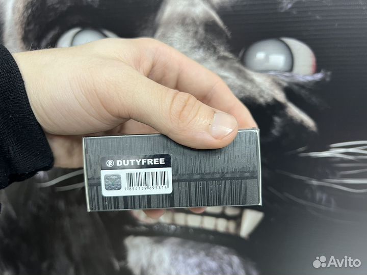 Escentric molecules 01