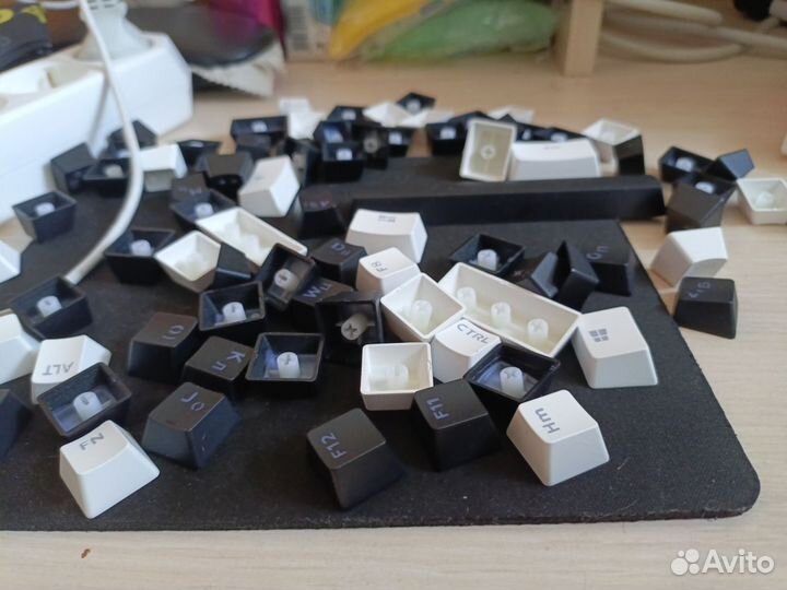 Оригинальные кейкапы от механической клавы Dexp