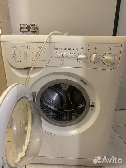 Стиральная машина indesit