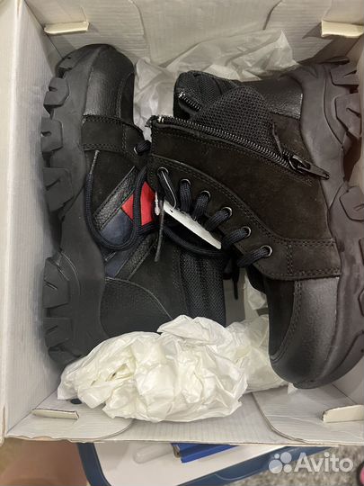 Ботинки зимние р 32- новые