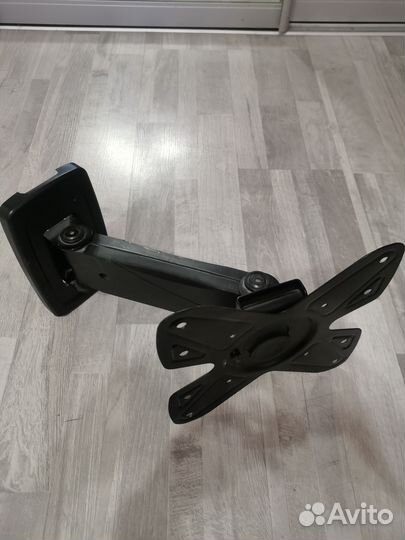 Кронштейн для телевизора поворотный