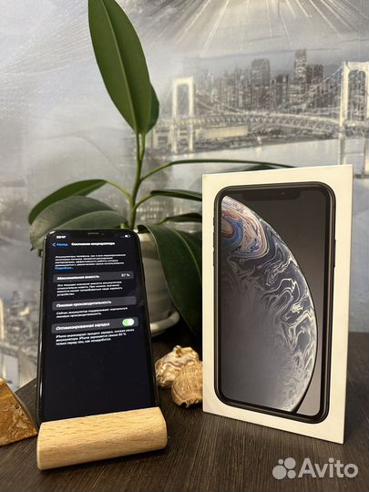 iPhone Xr, 64 ГБ