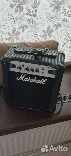 Гитарный комбоусилитель