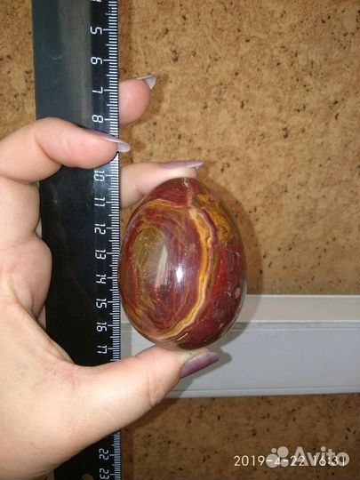 Яйцо пасхальное из оникса и змеевика