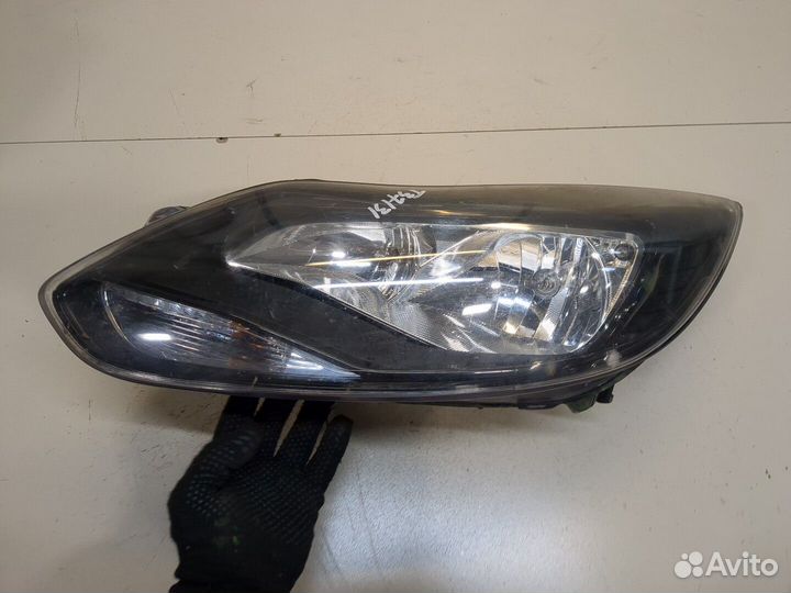 Фара (передняя) Ford Focus 3, 2012