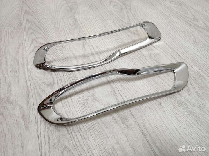 Окантовки противотуманных фар Jeep Cherokee 2014+