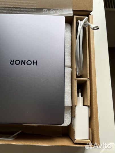 Ноутбук honor magicbook 15 BMH-WFQ9HN 16Гб/512 ssd