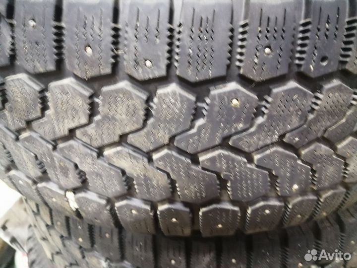 Yokohama IceGuard Stud IG65 215/65 R16 98Q