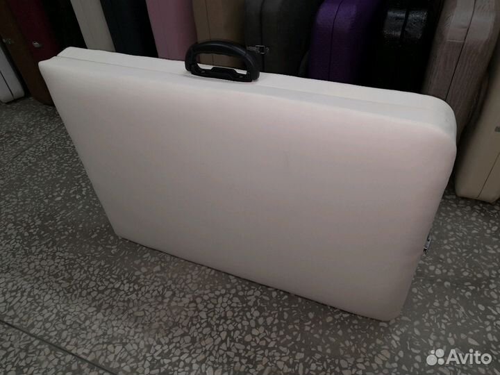 Кушетки для татумастеров и татуажа