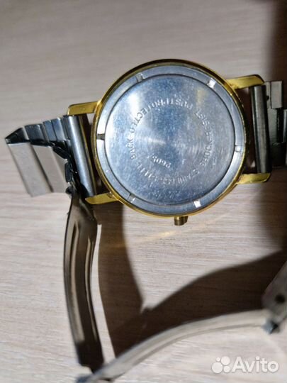 Часы восток 17 камней СССР позолота