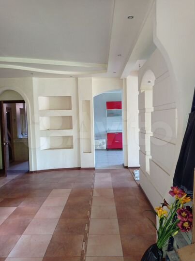 Дом 212 м² на участке 11 сот.