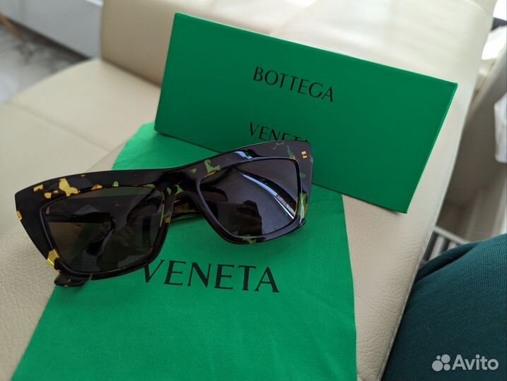 Очки Bottega Veneta