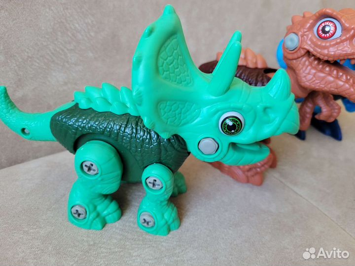 Динозаврик