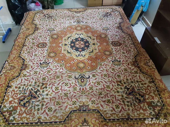 Ковер бу шерстяной.2200на3200